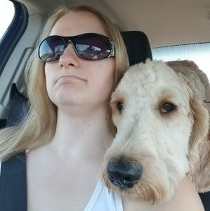 Meet your Posher, Monica